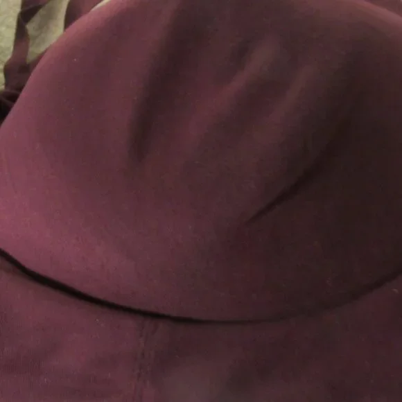 Victoria's Secret Lightly Lined Plunge Purple Bra 36D USED - Picture 2 of 4